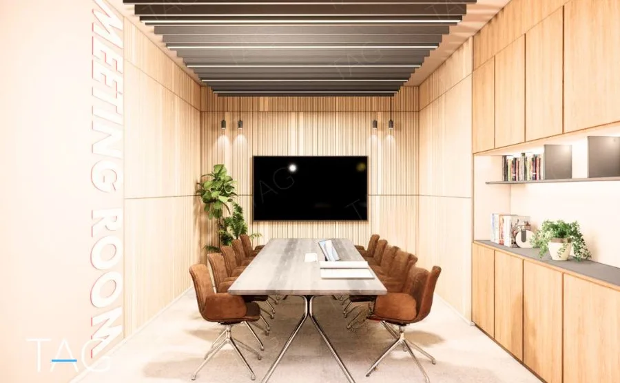 חדר ישיבות בACRO BUSINESS CAMPUS בחיפוי עץ מלא עם שולחן ארוך ומסך על הקיר - תג נכסים