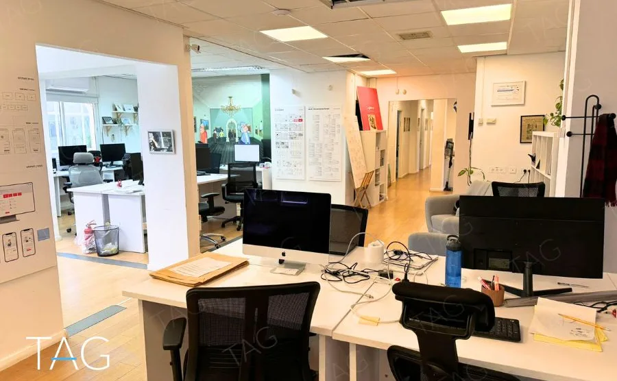 משרד להשכרה 300 מ