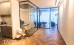 משרד בACRO BUSINESS CAMPUS עם מטבחון פינתי, חדר ישיבות מזוגג ופרקט אדרה - תג נכסים