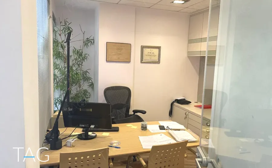 משרד להשכרה 170 מ