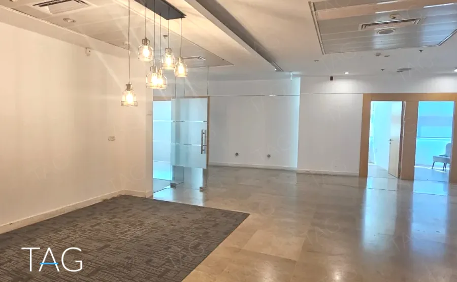 משרד להשכרה 540 מר במגדל אקרשטיין