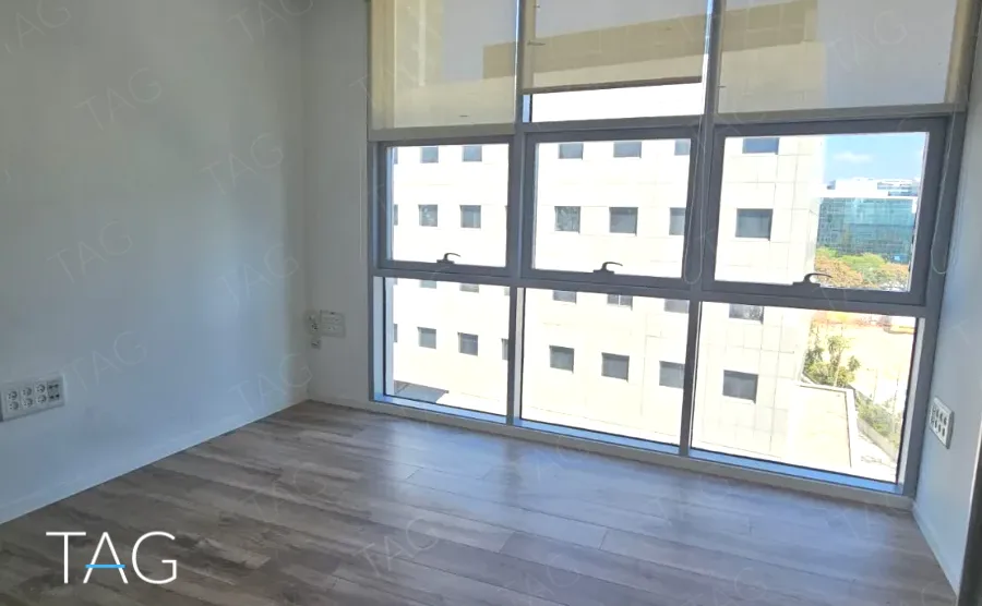 משרד להשכרה 540 מר במגדל אקרשטיין