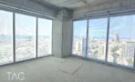 פינת קומת מעטפת של 2,600 מטר במגדל לנדמרק עם נוף לעיר
