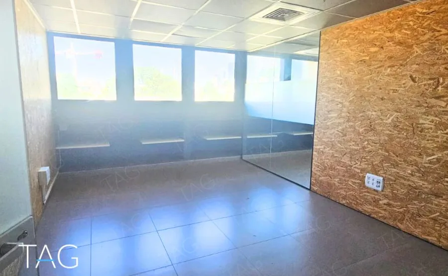 משרד להשכרה 240 מר במתחם רוטשילד לב העיר (4)