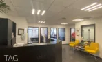 משרד להשכרה הכניסה של המשרד 120 בבית הטקסטיל עם מטבח ענק