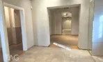 חלל פתוח לפני שיפוץ במשרד 400 מ