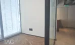 פינת חלון במשרד 213 מ
