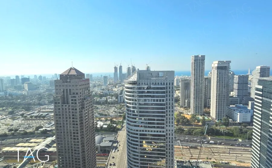 משרד להשכרה 216 מ