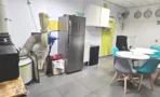 פינת אוכל עם מקרר במגדל רוטשילד 22