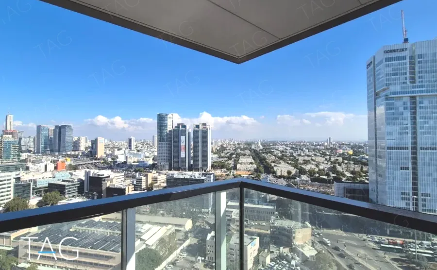 משרד למכירה 135 מר במגדל אלקטרה סיטי