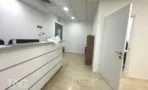 עמדת קבלה במשרד 245 מ