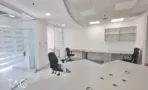 חלל עבודה במשרד 180 מ