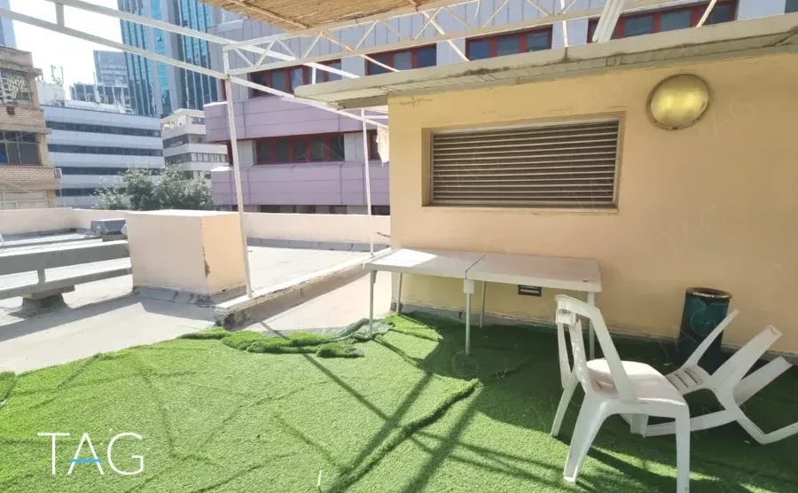 משרד להשכרה 300 מר בבניין נדהר