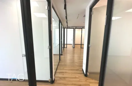 משרד להשכרה 135 מר במגדל  אקרו חדש