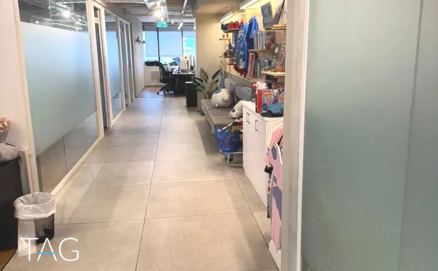 משרד להשכרה 714 מר בהמגדל דניאל פריש