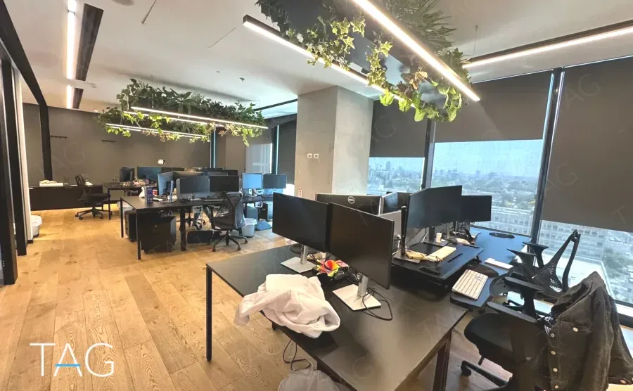משרד להשכרה 400 מ