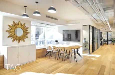 משרד להשכרה 500 מר במגדלי התאומים גמר גבוהה