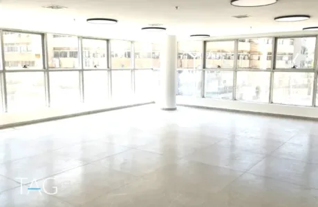 משרד להשכרה 330 מר בבית פרינסס