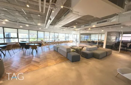 משרד להשכרה 603 מר ביגאל אלון ריהוט מלא