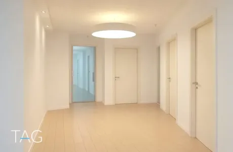 משרד להשכרה 500 מר במגדל משה אביב