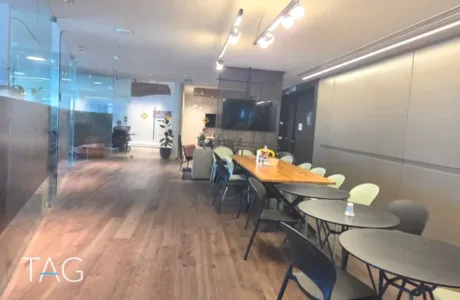 משרד להשכרה 515 מר במגדלי אקרשטיין נוף לים