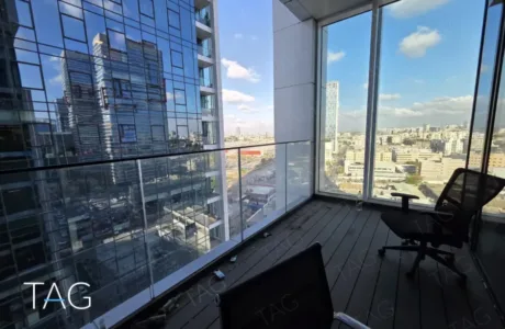 משרד להשכרה 258 מר מעטפת במגדל לייף