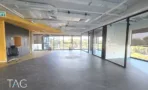 משרד להשכרה 270 מר במגדל עץ השקד עם מרפסת