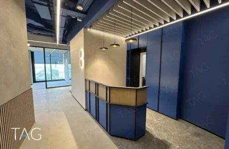 משרד להשכרה 186 מר במגדל ICON כחול