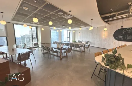 משרד להשכרה 750 מר במגדל השחר