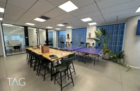 משרד במגדל אקרו 232 מר