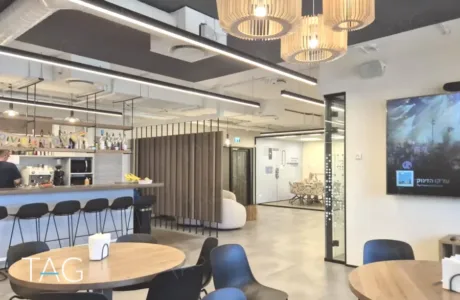 משרד להשכרה 890 מר במגדל משה אביב