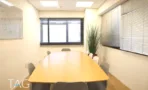 משרד להשכרה 685 מר בבית מרכזים 2000
