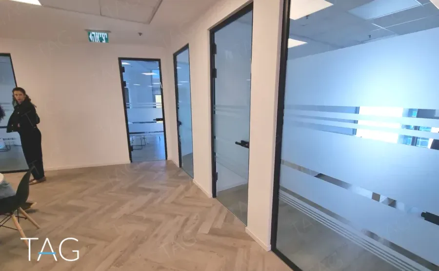 משרד להשכרה 1285 מר במגדלי אקרשטיין הרצליה