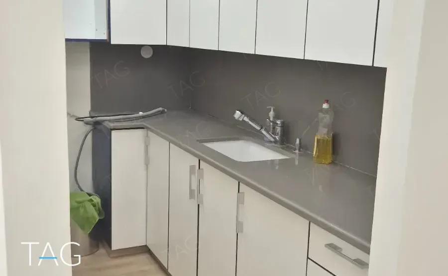 מטבחון במשרד להשכרה 170 מ