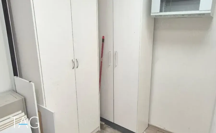 פינת אחסון במשרד להשכרה 170 מ