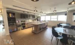 משרד להשכרה 643 מר בבית יכין ריהוט מלא