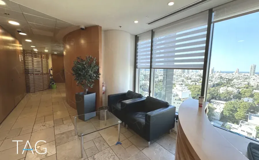 משרד להשכרה 374 מר במגדל המוזיאון חדש