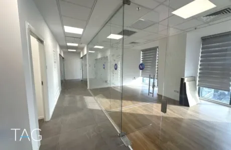 משרד להשכרה 168 מר במגדלי אלון 7 חדרים