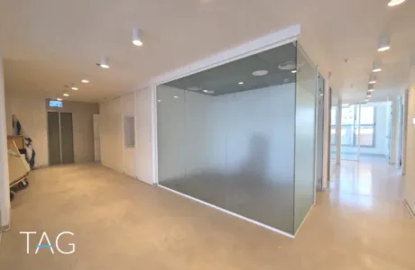 משרד להשכרה 280 מר בבית יואל נמל