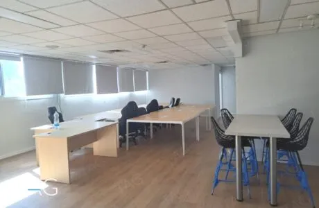 משרד להשכרה 145 מר בשכונת מונטפיורי גמר מלא