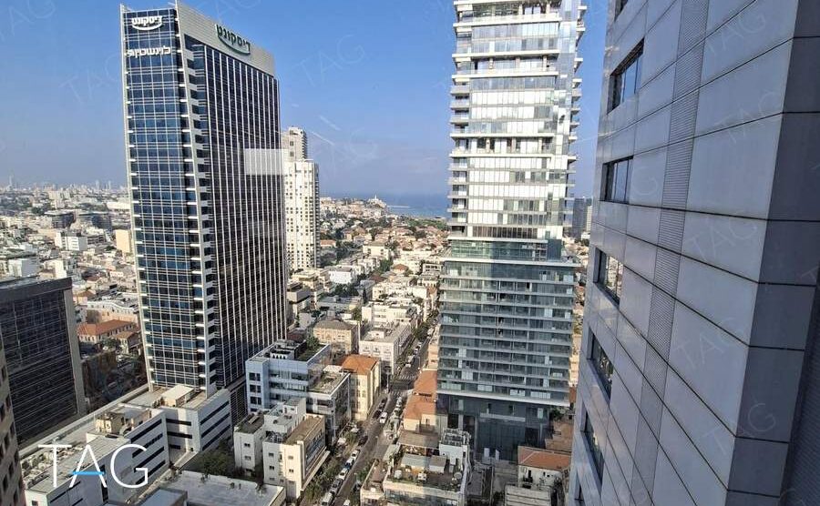 משרד להשכרה 810 מ
